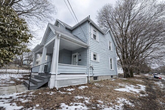Building Photo - 186 Jefferson Ave