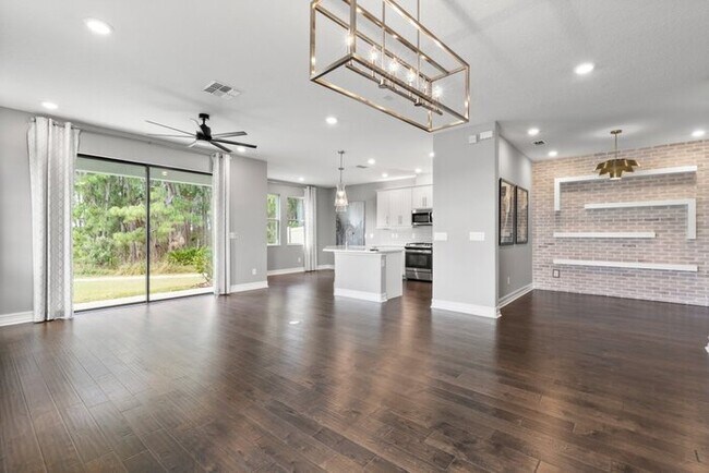 Foto del edificio - Brand New Townhome For Rent in Estancia