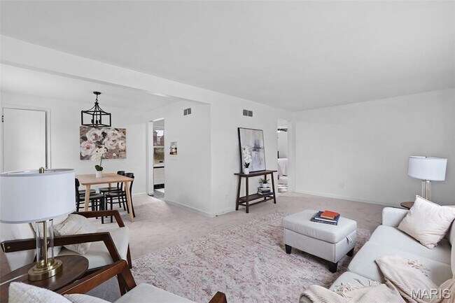 Foto del edificio - 813 Chain of Rocks Dr