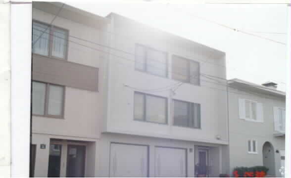 Building Photo - 117-119 Sutro Heights Ave