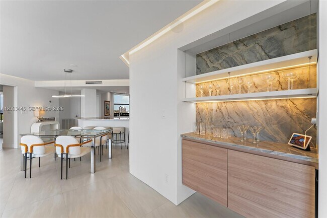 Foto del edificio - 9500 S Ocean Dr