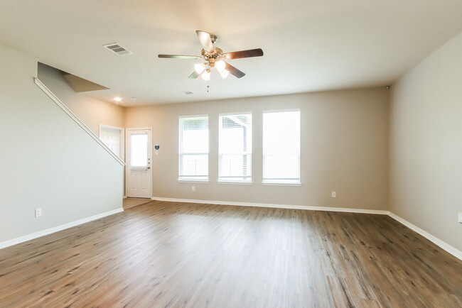 Building Photo - 23210 Snowy Ridge Dr