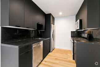 Building Photo - 243 S Park View St