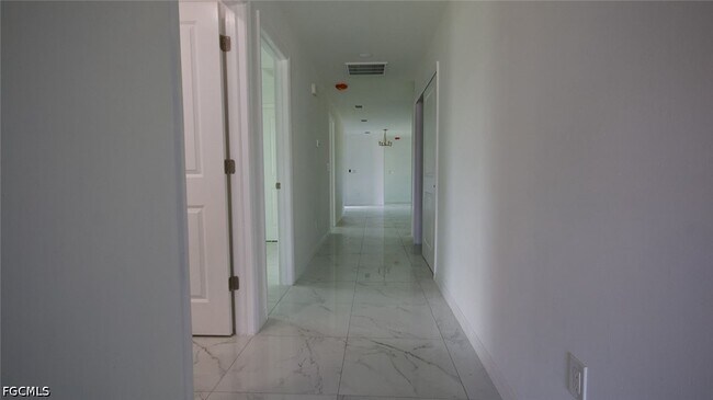 Foto del edificio - 3428 Jeffcott St