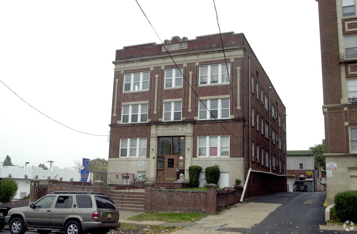 Primary Photo - 455 Central Ave