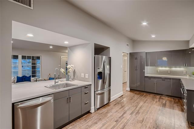 Building Photo - 221 Lakeridge Dr