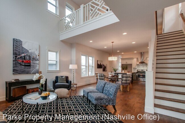 Building Photo - 3 br, 2.5 bath House - 513B Weakley Ave