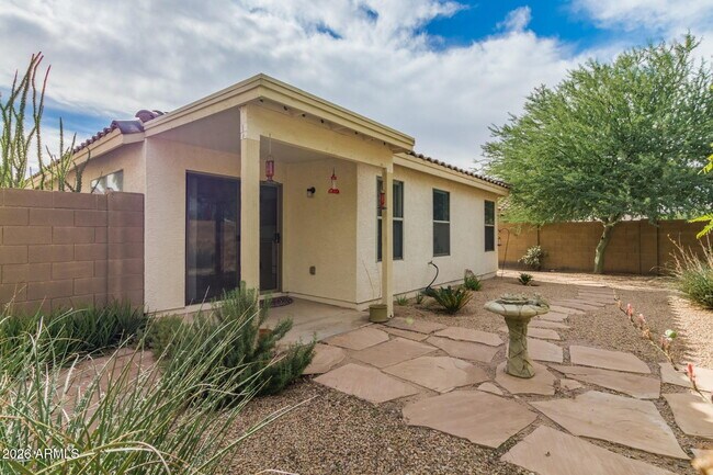 Foto del edificio - 2856 E Augusta Ave