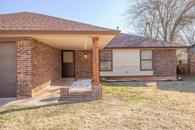 Building Photo - 10908 Beaulaine Pl