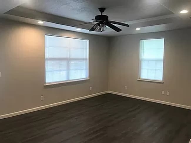 Building Photo - 2 bed 1 bath home near UNA