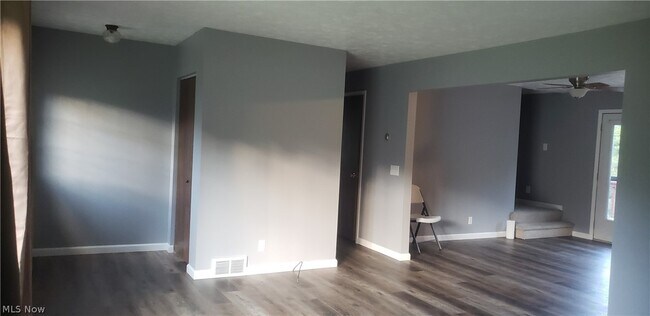 Foto del edificio - 12765 Butternut Rd