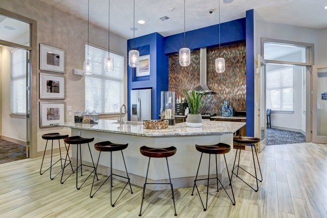 Foto del edificio - Azure City Living