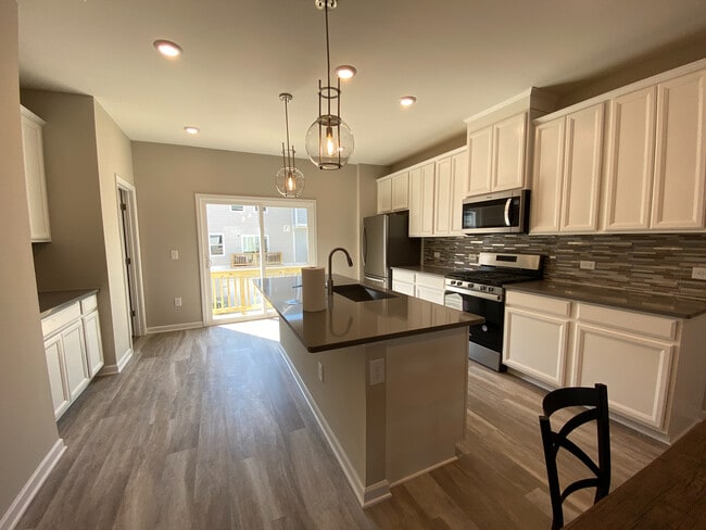 Building Photo - Room in Townhome on Adobe Pl