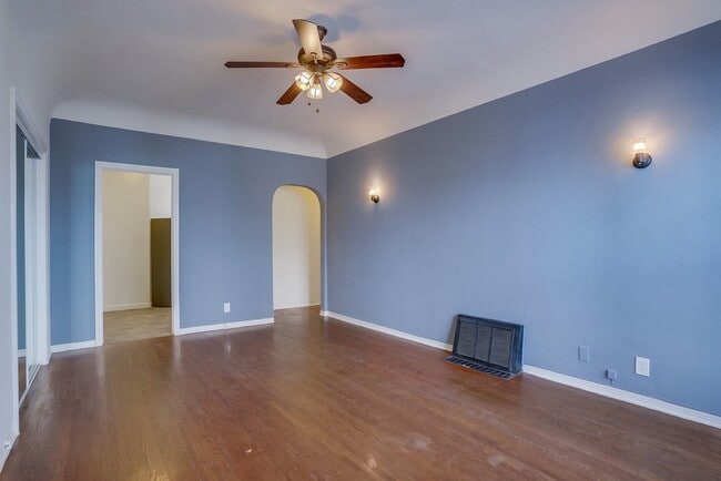 Building Photo - 4164 Leimert Blvd