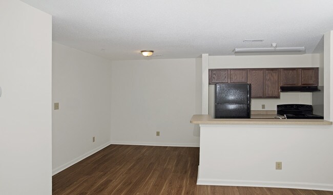 Comedor (2HAB) - Peters Creek Apartments - Tax Credit