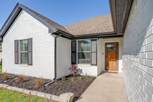 Foto del edificio - 205 Shady Ln