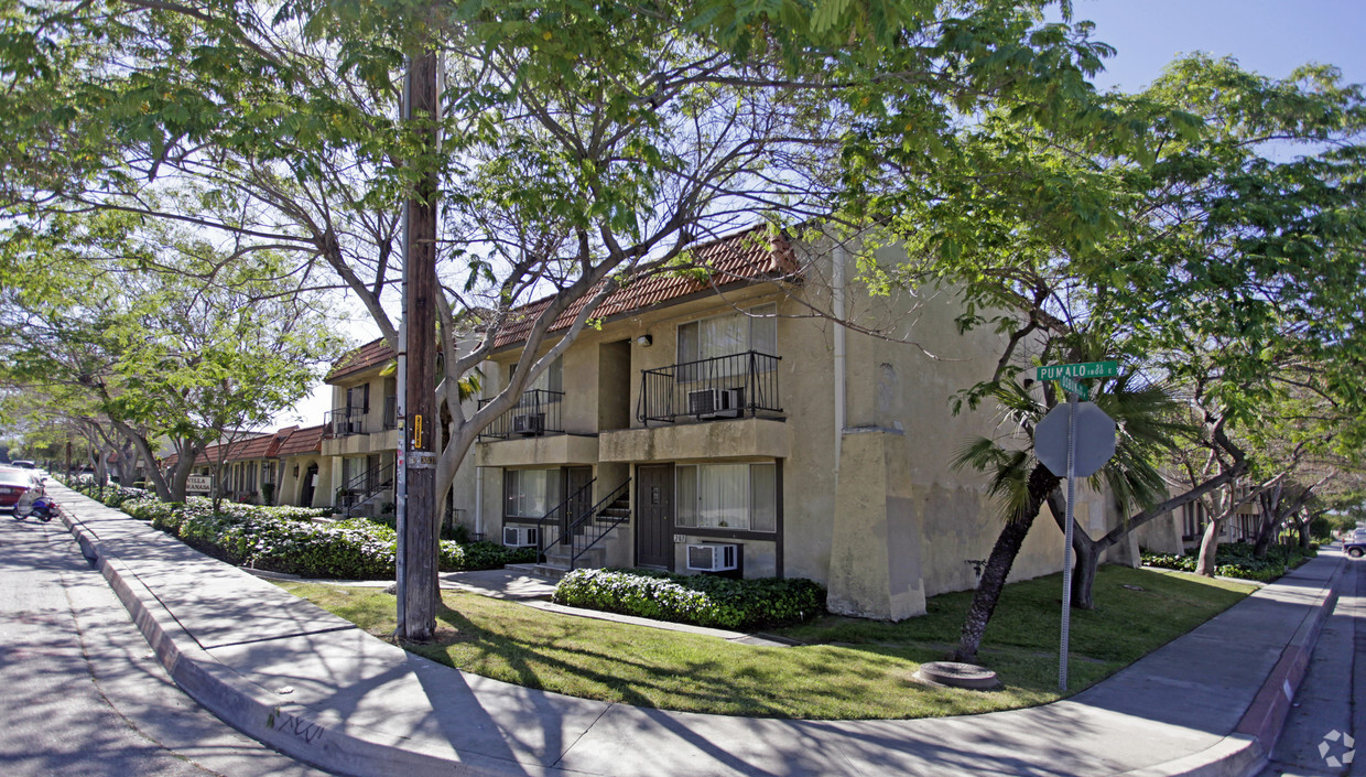 Primary Photo - Villa Granada and Viking Apartments