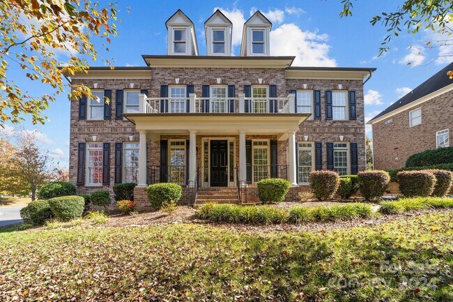 Building Photo - 9440 Wallace Pond Dr
