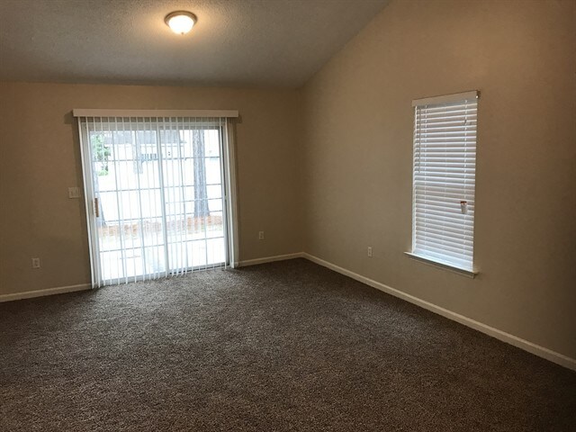 Foto del edificio - 18 Spring Crossing Drive