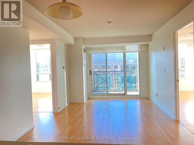 Building Photo - 205 The Donway W