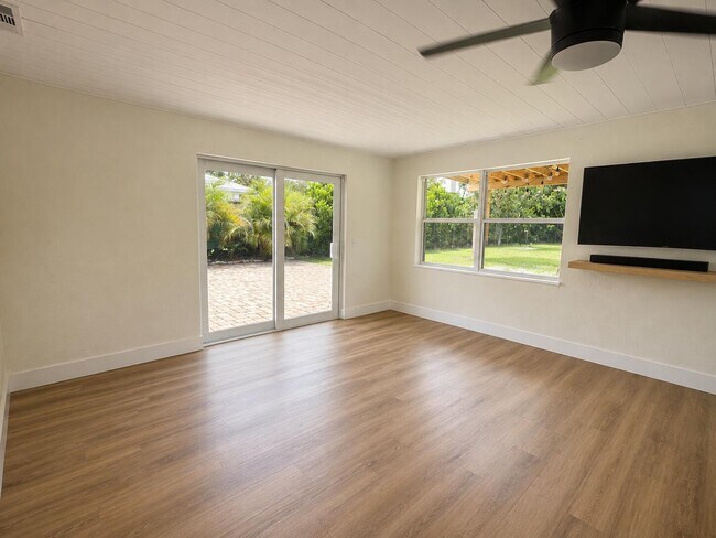 Foto del edificio - 7686 SE Hilltop Terrace