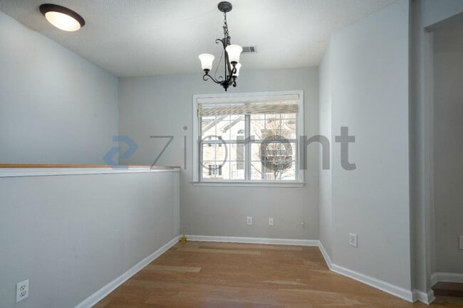 Building Photo - 603 Spring Heights Ln