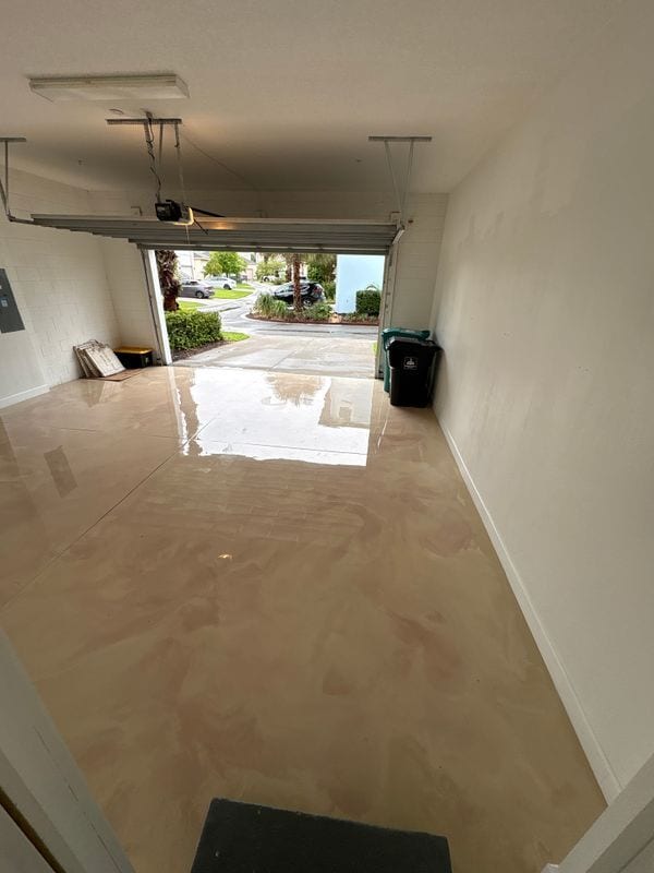 Building Photo - 13775 Benavente Ave