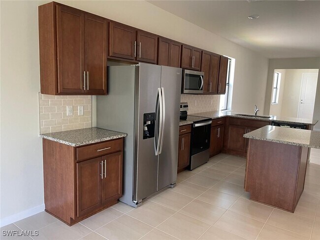 Building Photo - 4800 Crested Eagle Ln