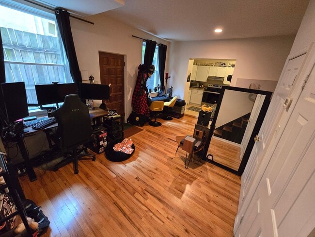 Building Photo - DELIGHTFUL NORTHERN LIBERTIES TOWNHOUSE AV...