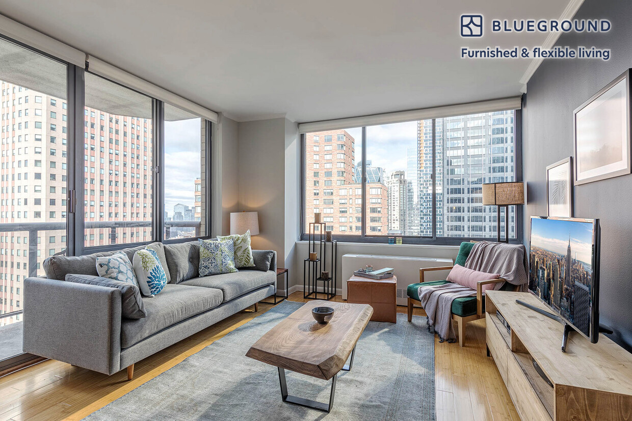 Foto principal - 235 W 48th St