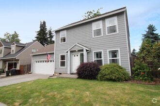 Building Photo - 16255 SE Blooming Ln