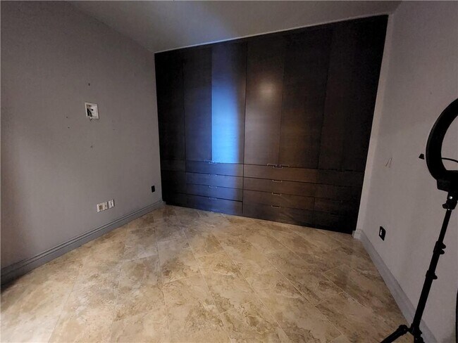 Foto del edificio - 400 W Peachtree St NW