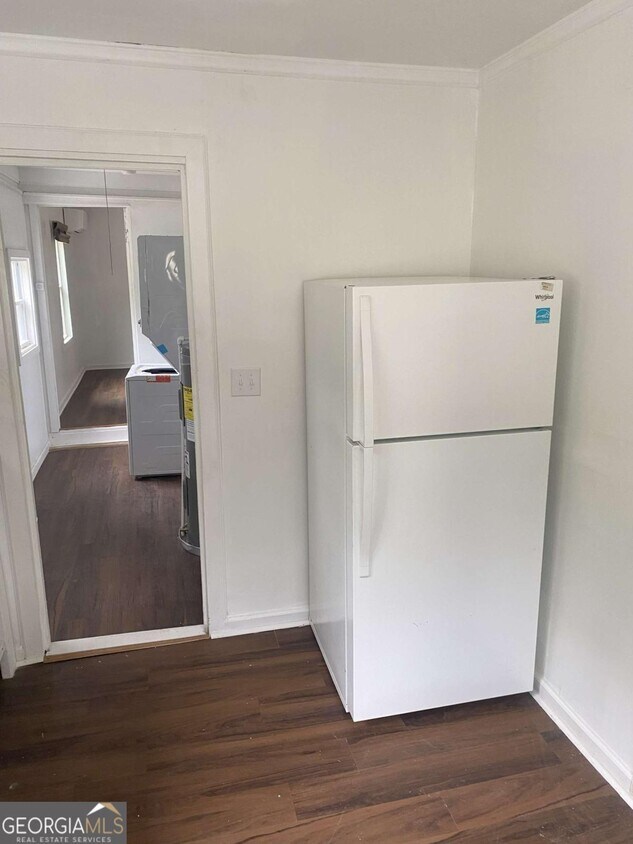 Building Photo - 348 Hortman Ave