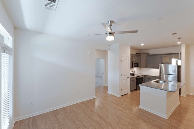 Building Photo - Evolve New Hope Farm