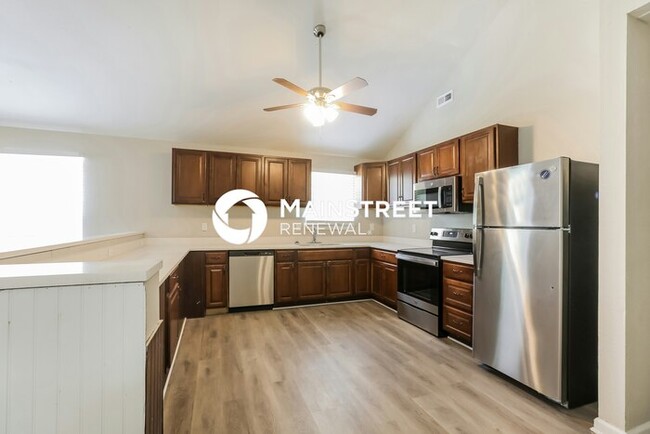 Building Photo - 3 Bedroom Pet-Friendly Home in Kansas City...