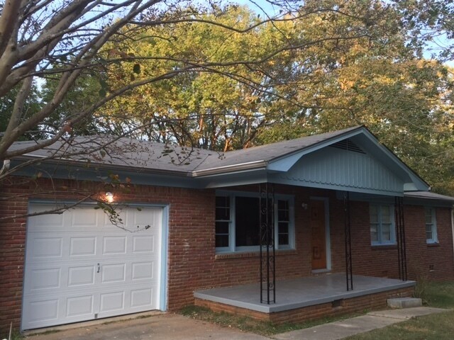 Foto del edificio - 2514 Rochell Dr NW