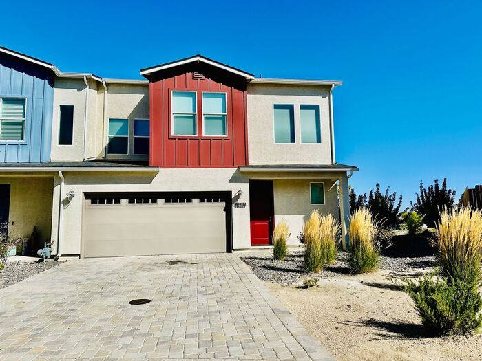Foto principal - 4862 Black Falcon Wy
