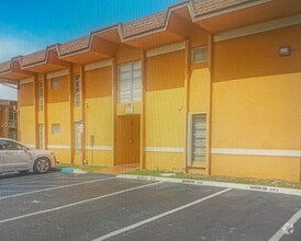 Building Photo - 9449 SW 76th St