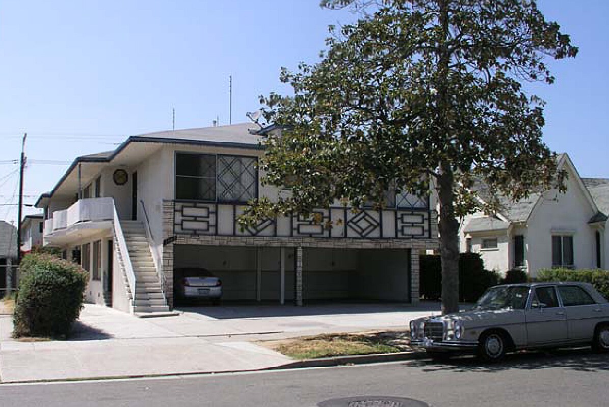 Building Photo - 1547 S Orange Grove Ave