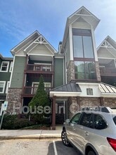 Building Photo - 1000 Olde Eastwood Village Blvd