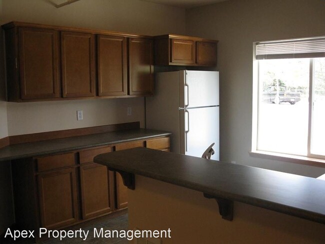 Building Photo - 1 br, 1 bath Apartment - 230 32ND STREET