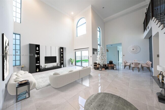 Building Photo - 23299 Mirabella Cir N