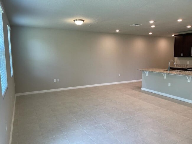 Foto del edificio - 975 Robin Holly St