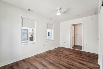Interior Photo - Graduate Pointe