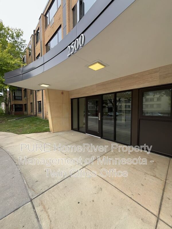 Foto del edificio - 2500 Blaisdell Ave