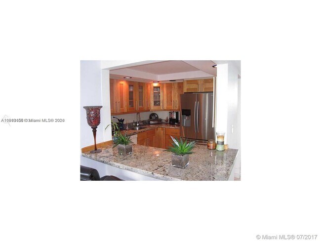 Foto del edificio - 16546 NE 26th Ave