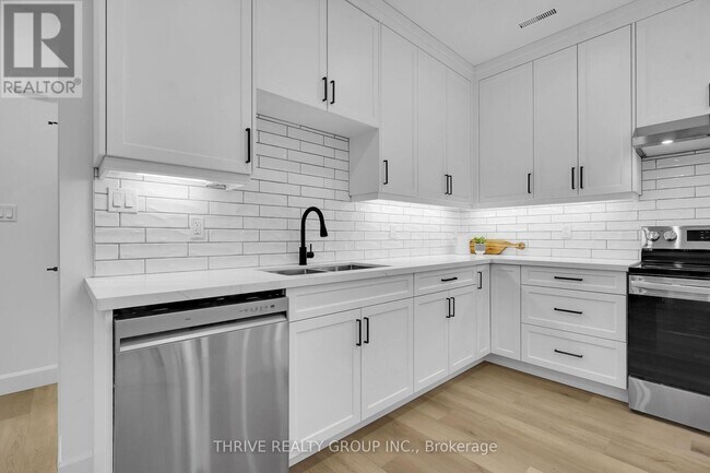 Photo du bâtiment - 74 Church St