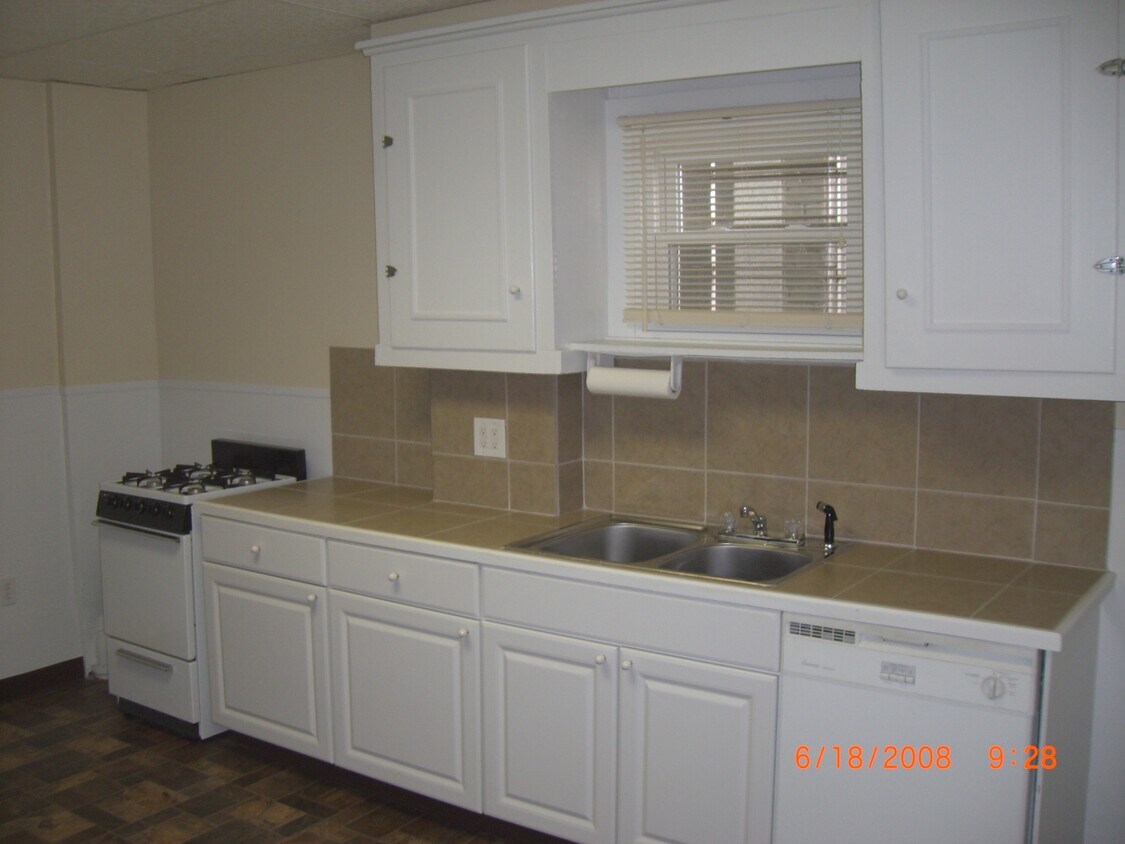 42 Meyers Ct, Wilkes Barre, PA 18701 Townhome Rentals in Wilkes Barre
