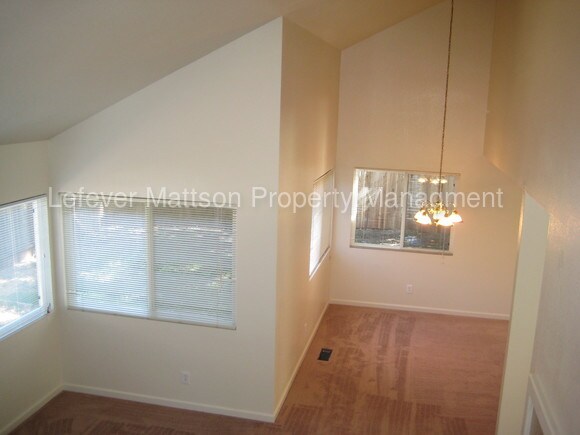 Building Photo - 1167 Araquipa Ct