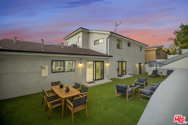 Foto del edificio - 18202 Rancho St